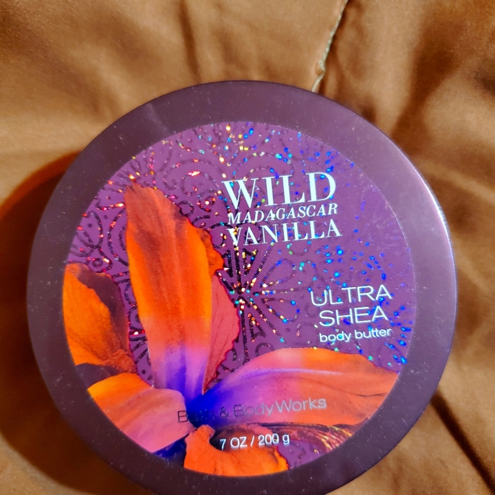 Bath and body works body cream new with out tags or original packing